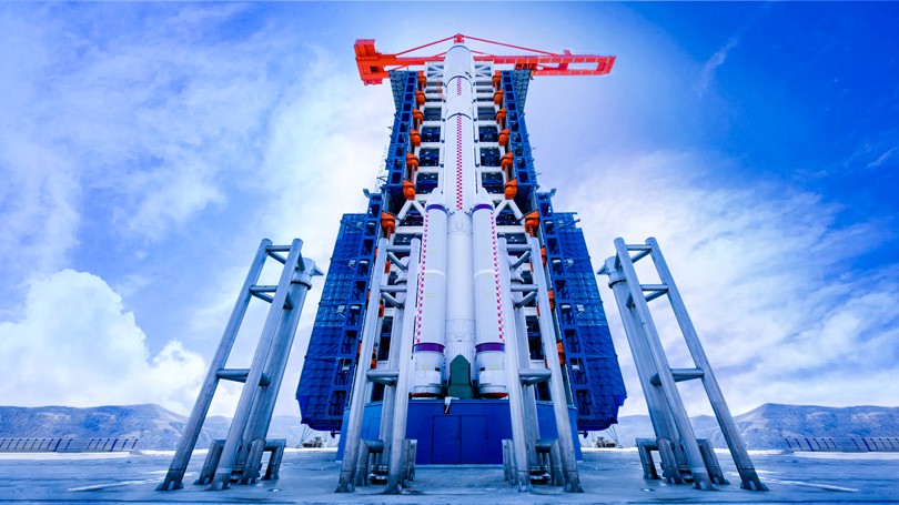 4-QM球盟会100t塔式起重机服务于太原卫星发射基地.jpg